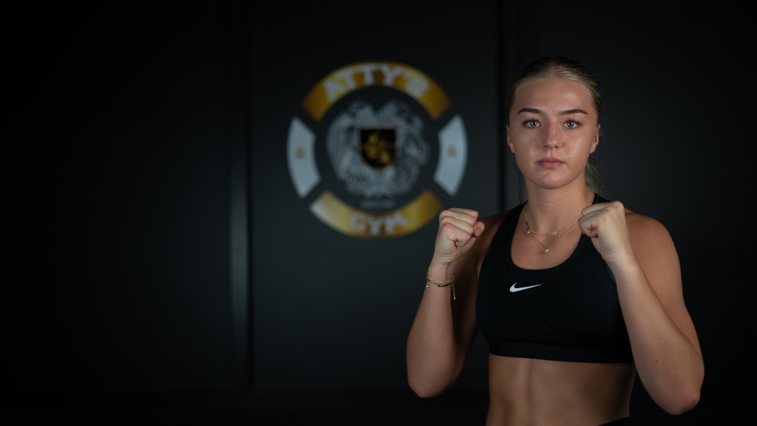 SAYGE VAN HAREN (LIONHEART) in bokshouding bij Atty’s Gym